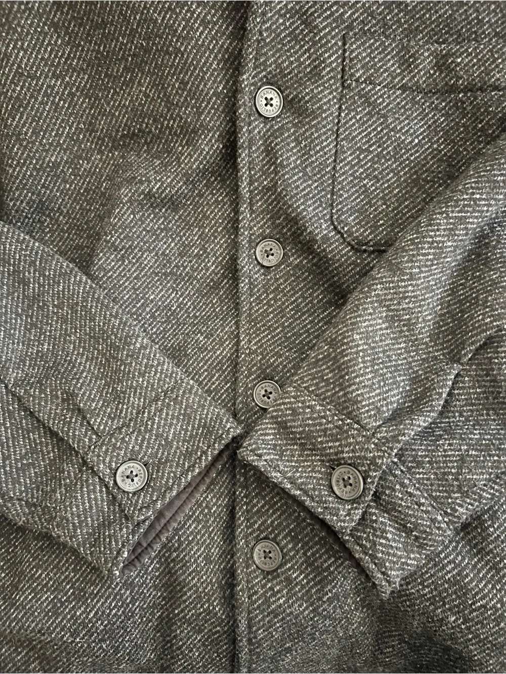 Banana Replublic - Men’s Button Up Herringbone Shacket